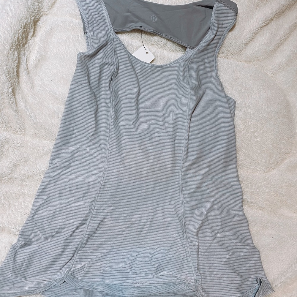Lululemon grey cutout 🍋
